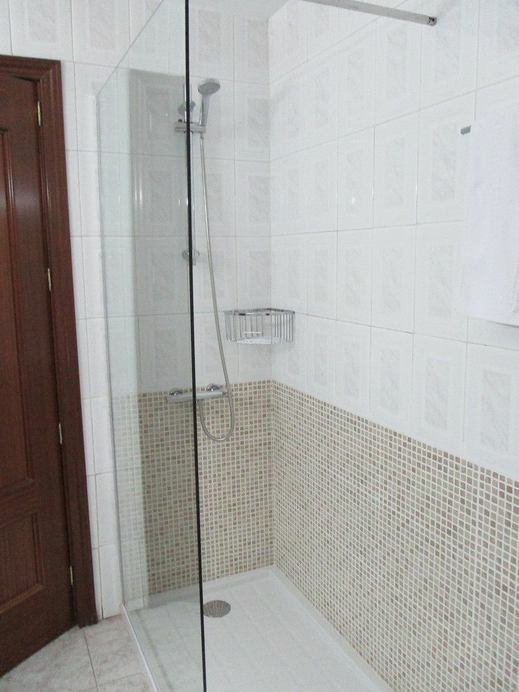Hotel Perales Talavera de la Reina Bagian luar foto