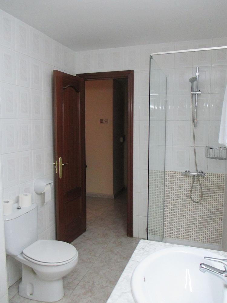 Hotel Perales Talavera de la Reina Bagian luar foto